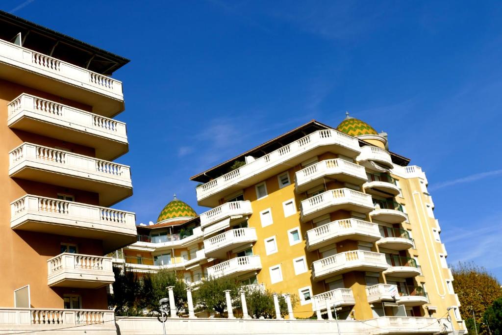 O edifício em que o apartamento se localiza
