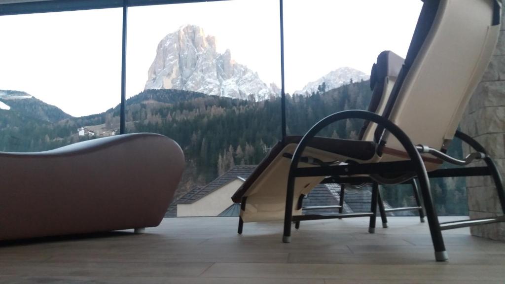 Nespecifikovaný výhled na hory nebo výhled na hory při pohledu z hotelu