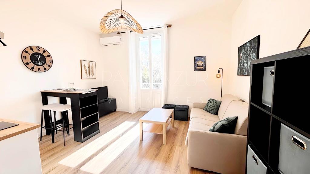 Proche gare, 5 min Plage du Midi, Studio - balcon - Palmazur Vacances