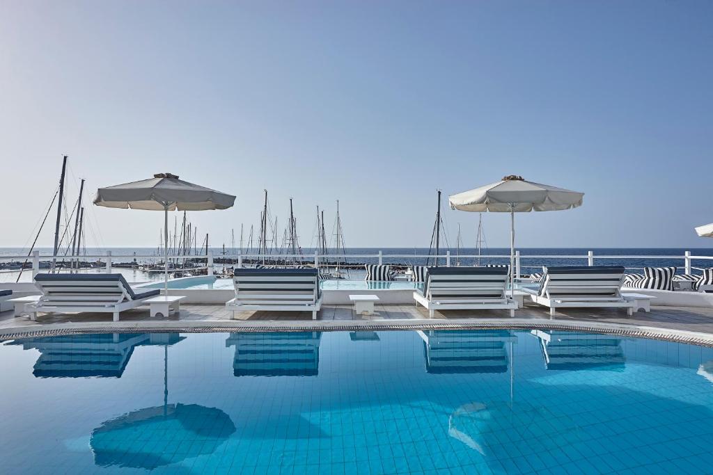 Bazén v ubytování Notos Therme and Spa nebo v jeho okolí