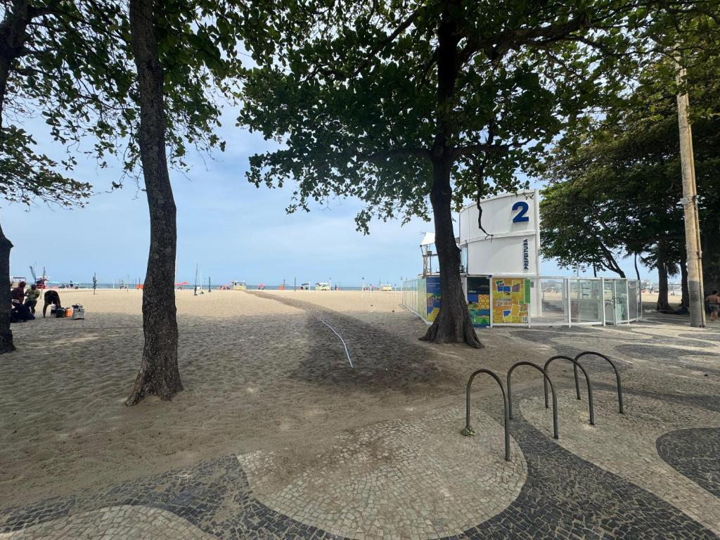 Quadra da Praia de Copacabana - Posto 2, Rio de Janeiro (updated prices ...