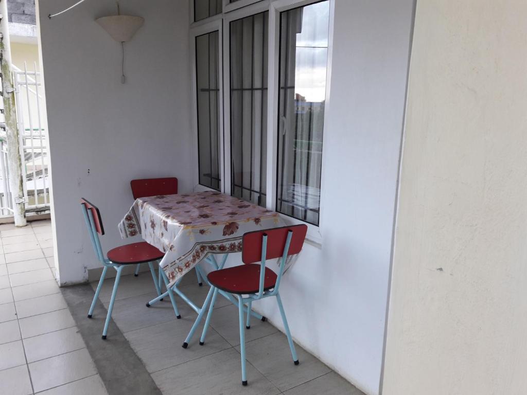 Bano Tourist Residence - 650 meters from Grand Bay Beach - Apartamento Superior