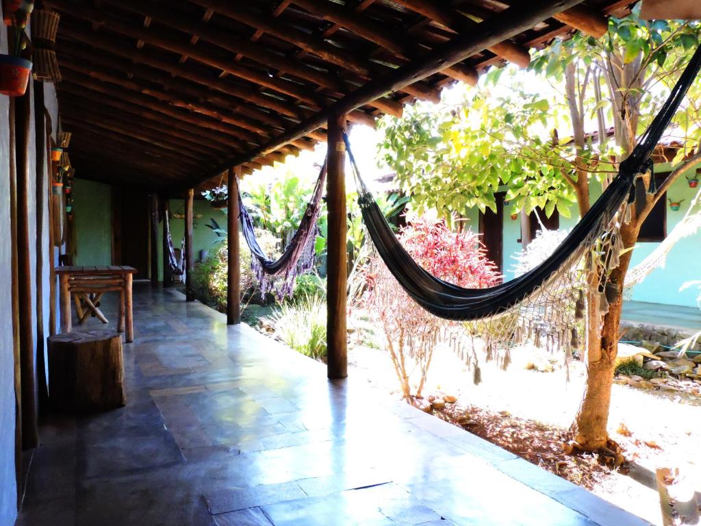 Pousada Das Candeias-café da manhã incluso