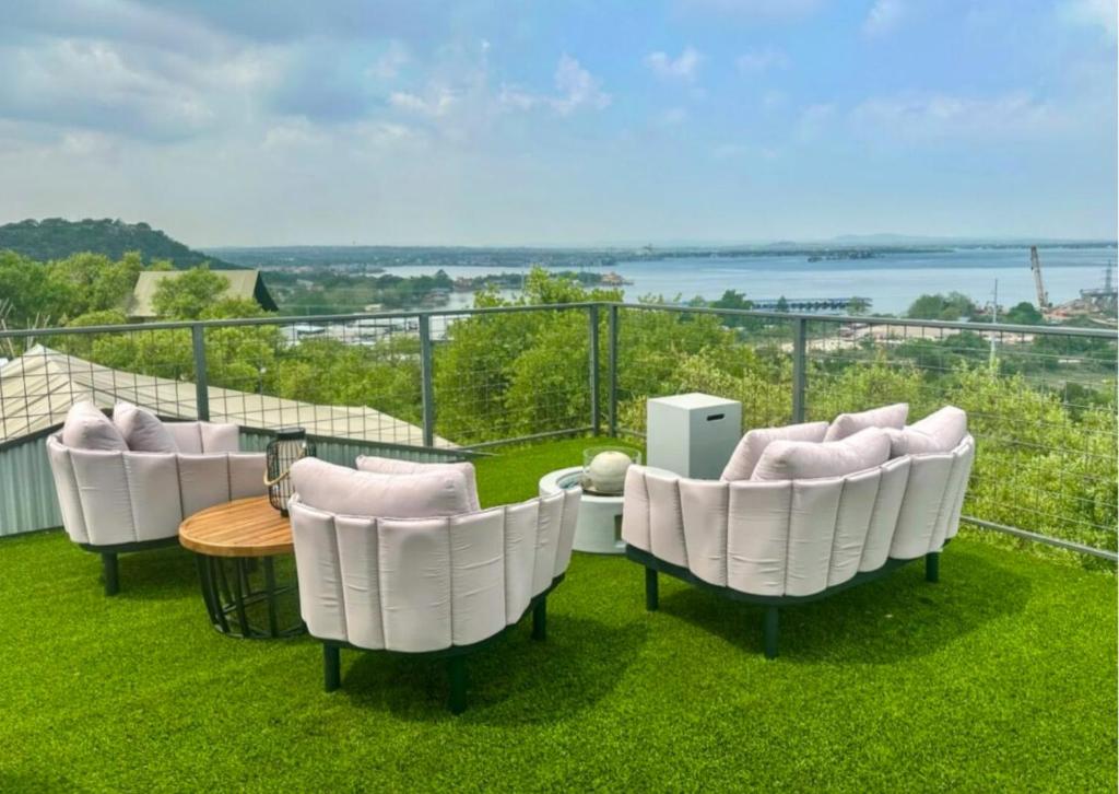 The Retreat on the Hill - Estudio Deluxe Con Cama Extragrande
