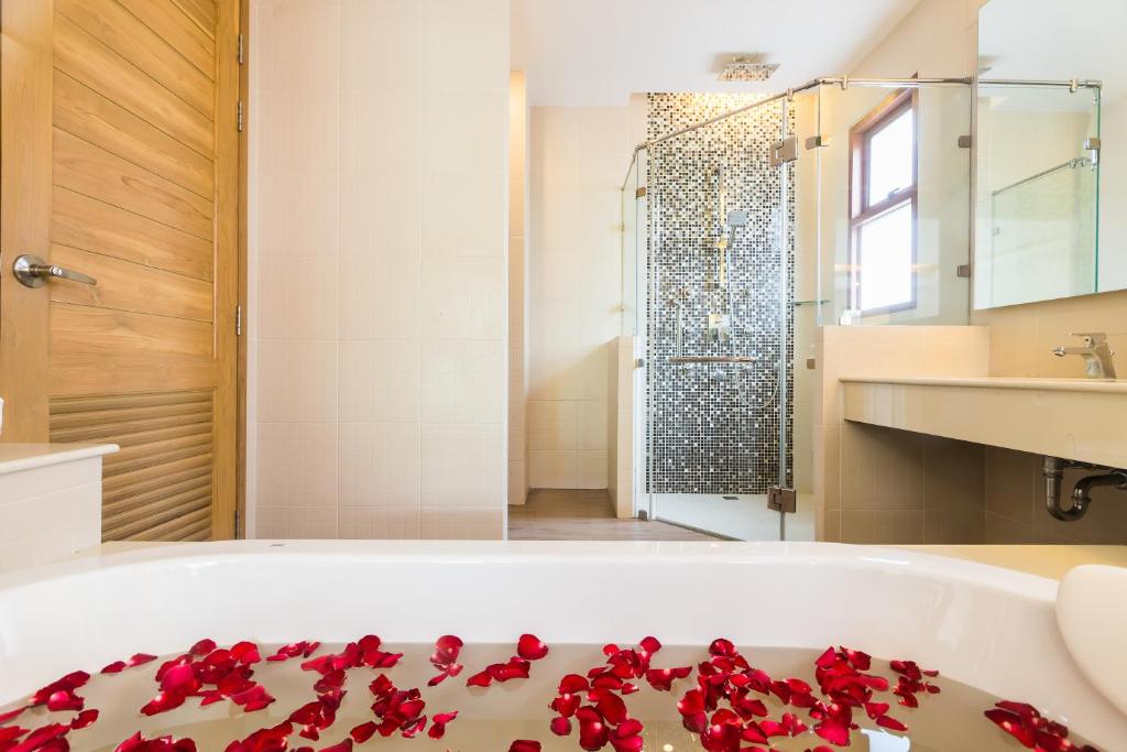 Koupelna v ubytování Ayrest Hua Hin Hotel