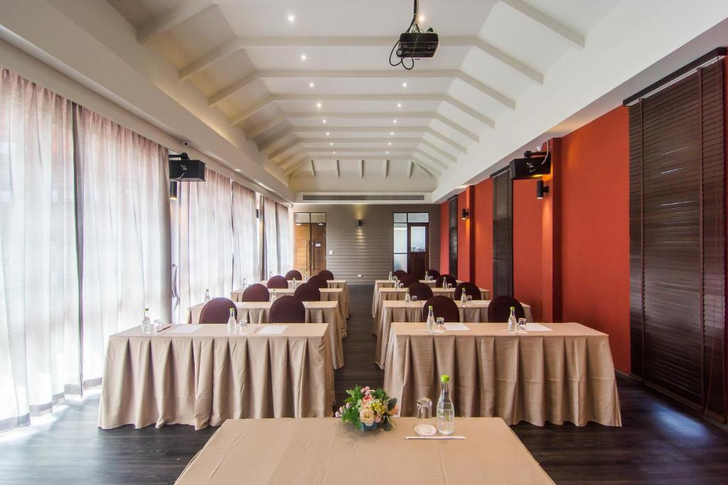 Restaurace v ubytování Ayrest Hua Hin Hotel