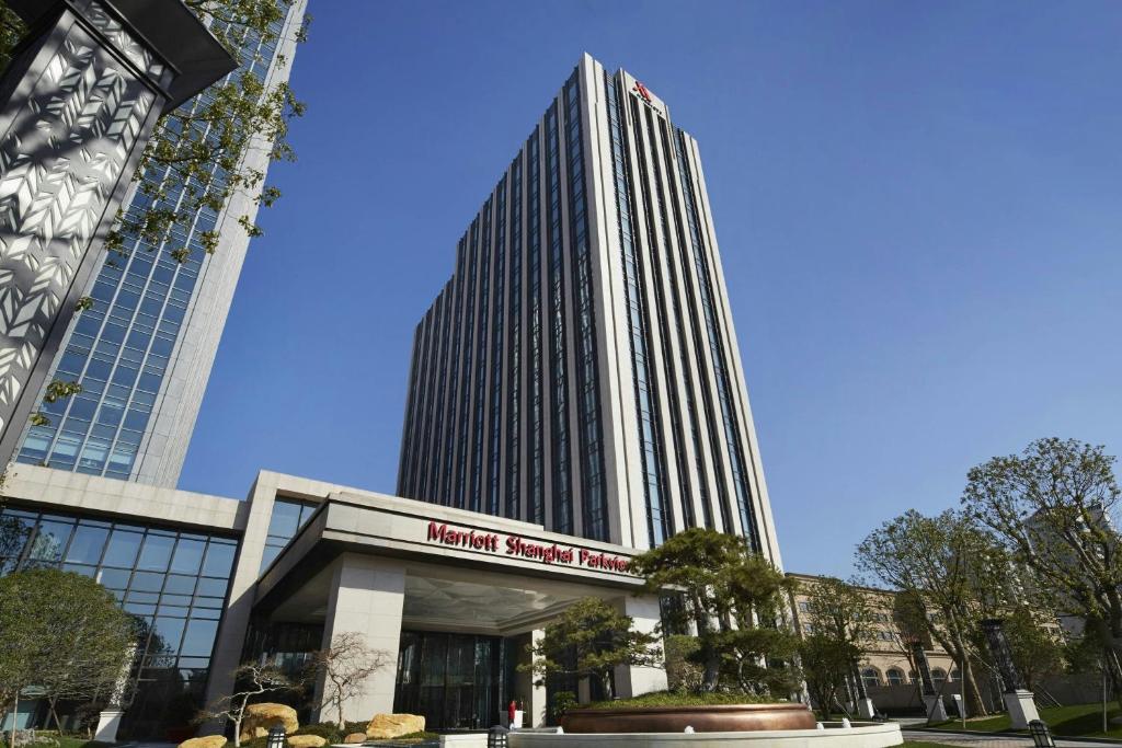 a view of the trump international hotel and tower at Shanghai Marriott Hotel Parkview in Shanghai