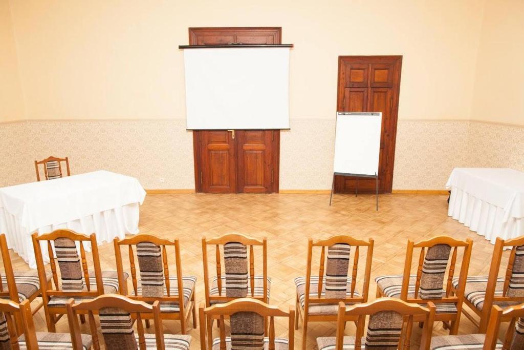 Fotografie z fotogalerie ubytování Kaštieľ Fričovce v destinaci Fričovce