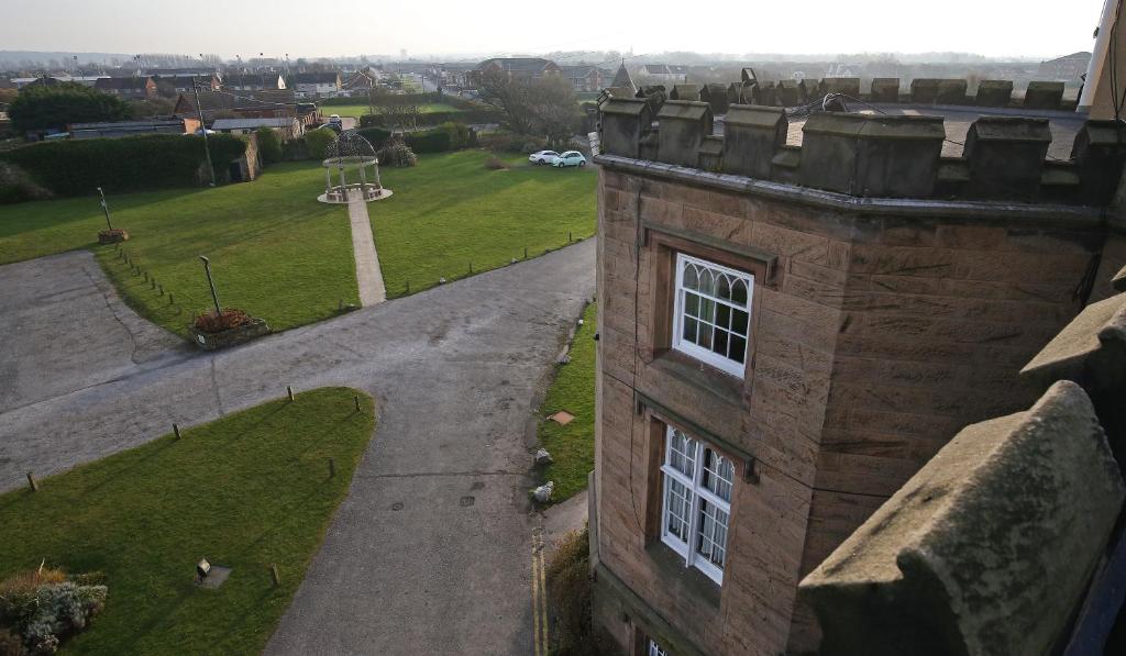 Leasowe Castle Hotel