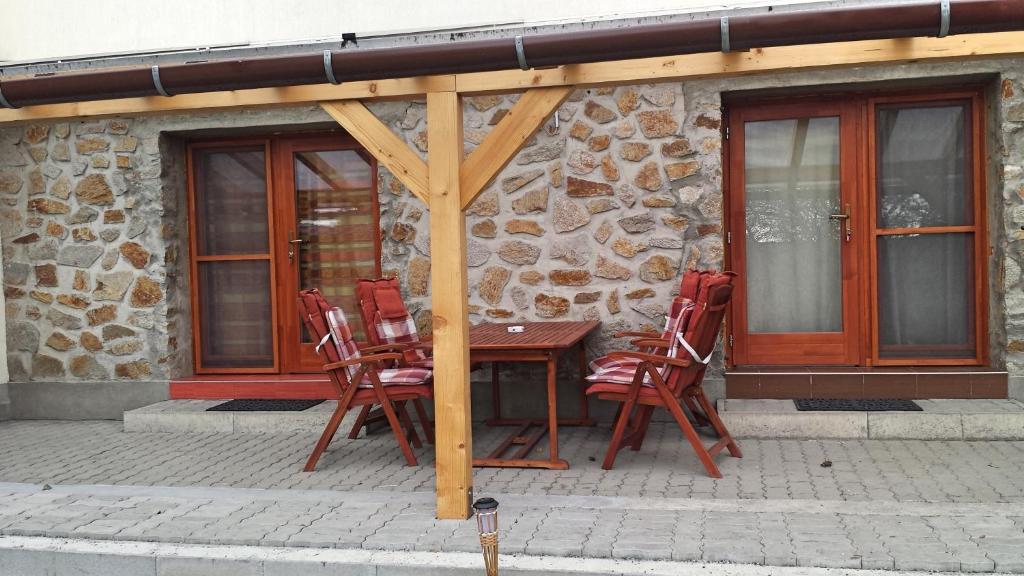 Budova, v ktorej sa apartmán nachádza