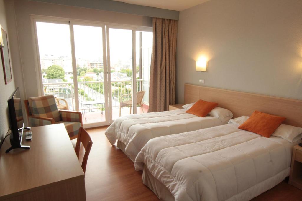 Hotel Cosmopol - Triple Room