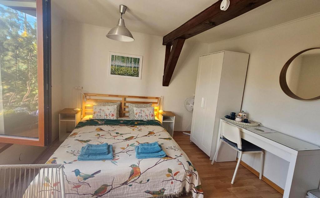 Park Apartment - Large Double Room