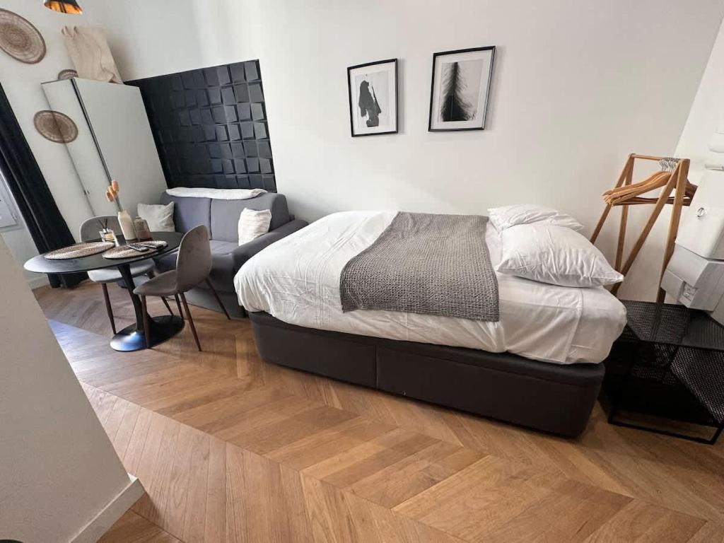 Central Nice Studio Bright Modern & Walkable
