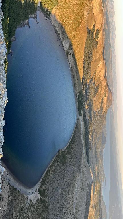 Cordillera Cabin with Alma Suiza