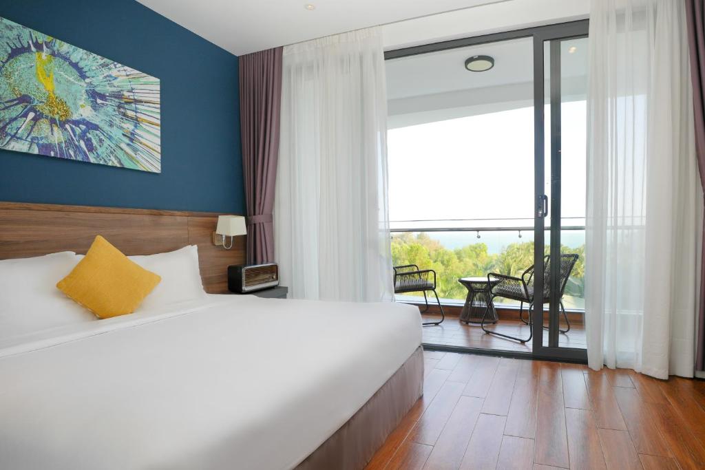 Family Suite Ocean & Garden View 2 Bedroom