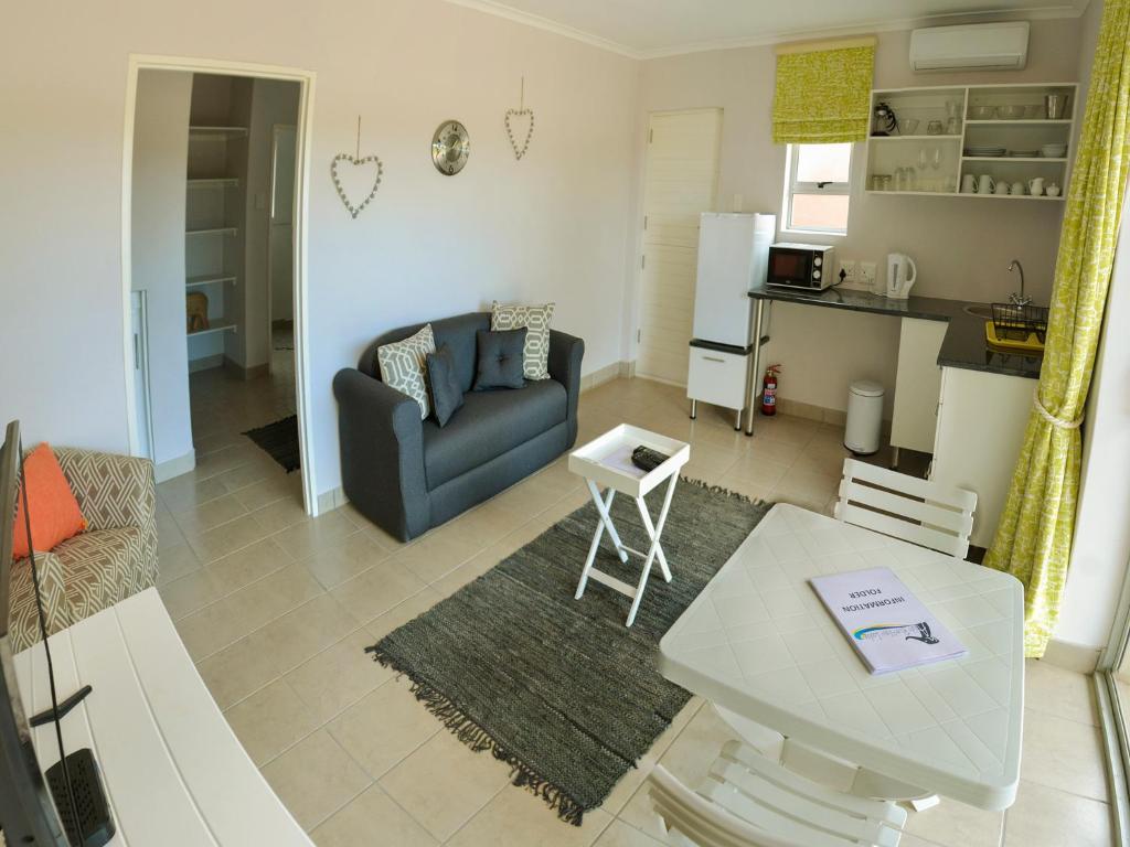 Addo River-View Lodge - One-Bedroom Apartment