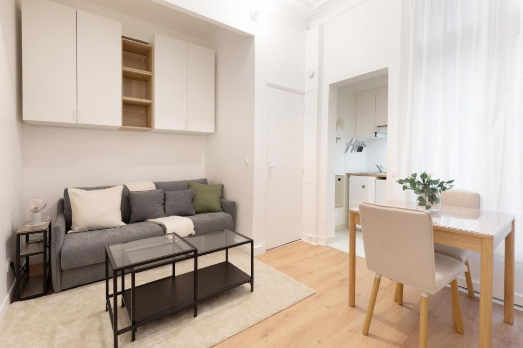 Elegant Suite in Montparnasse