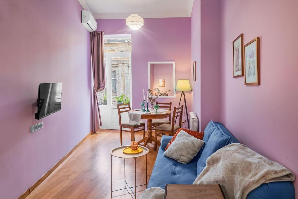 لابی و فضای عمومی HB apartments Machabeli - تصویر ۵