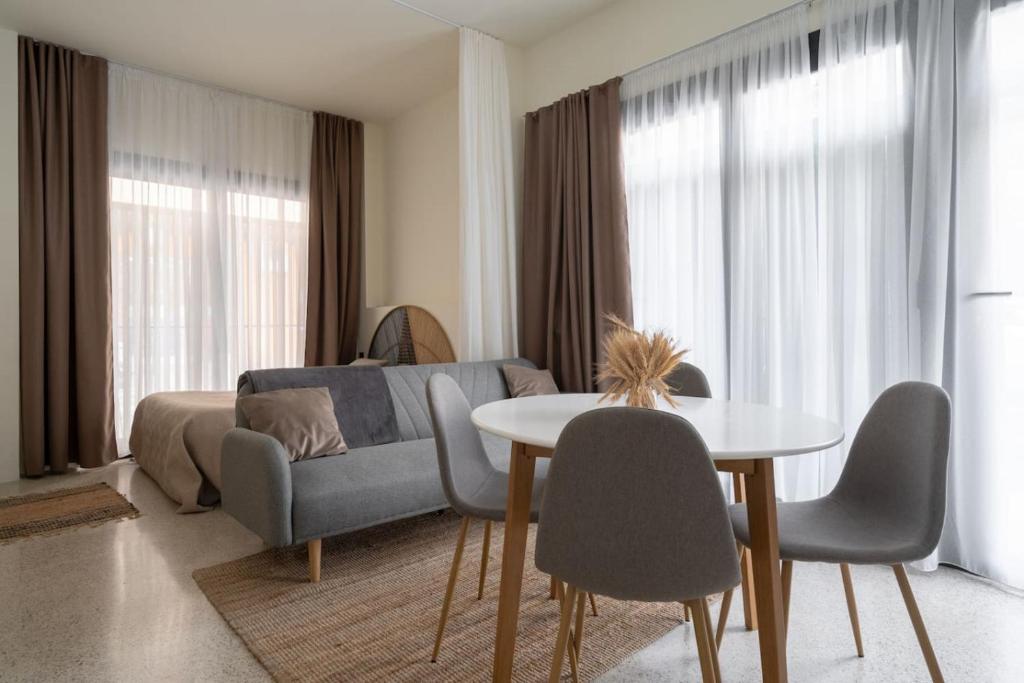 PepeFlats - New Suite de lujo Mediterraneo - EG2