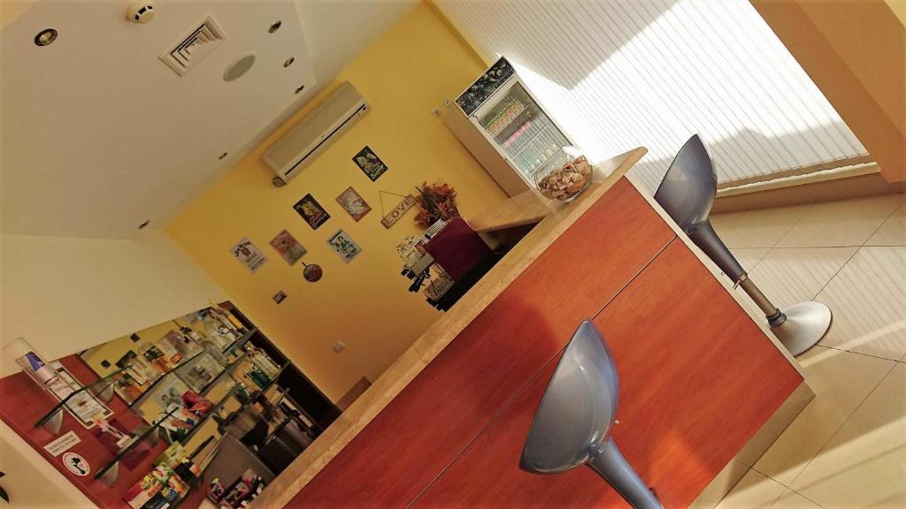 TV a/nebo společenská místnost v ubytování Diamond Hotel