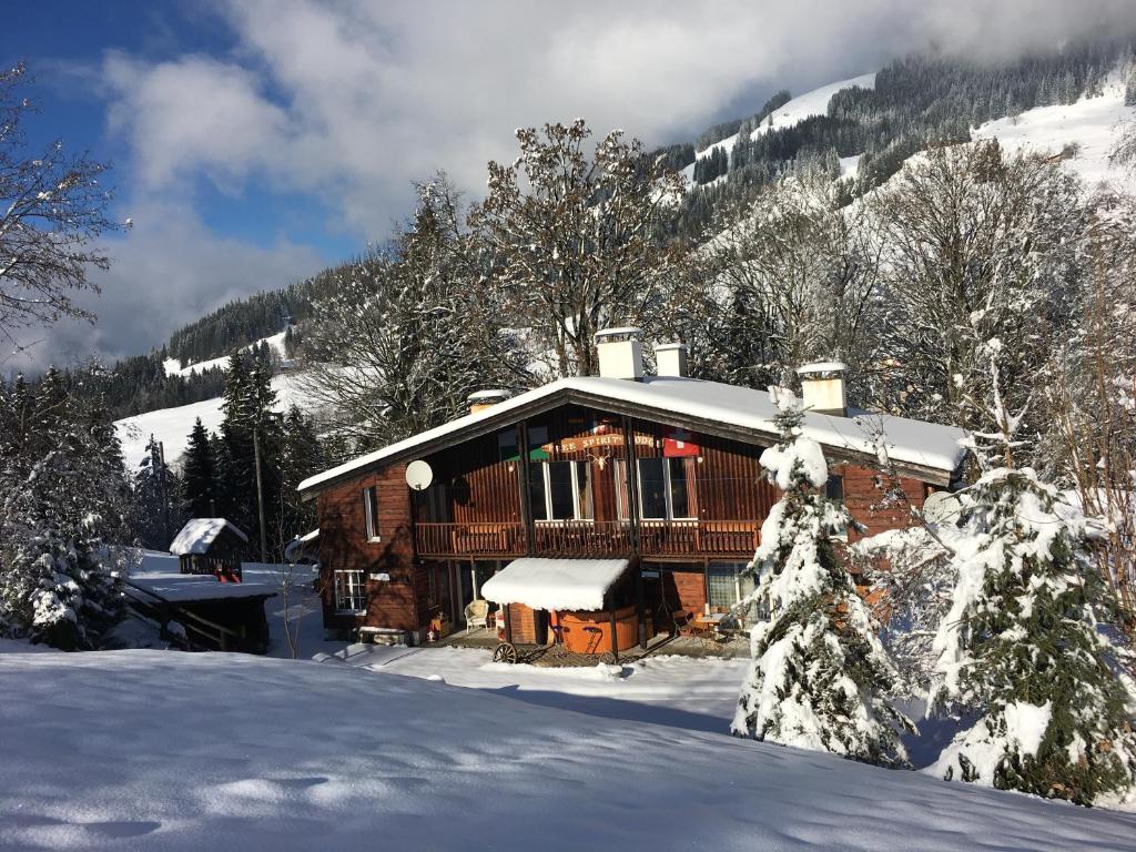 Free Spirit Lodge v zimě