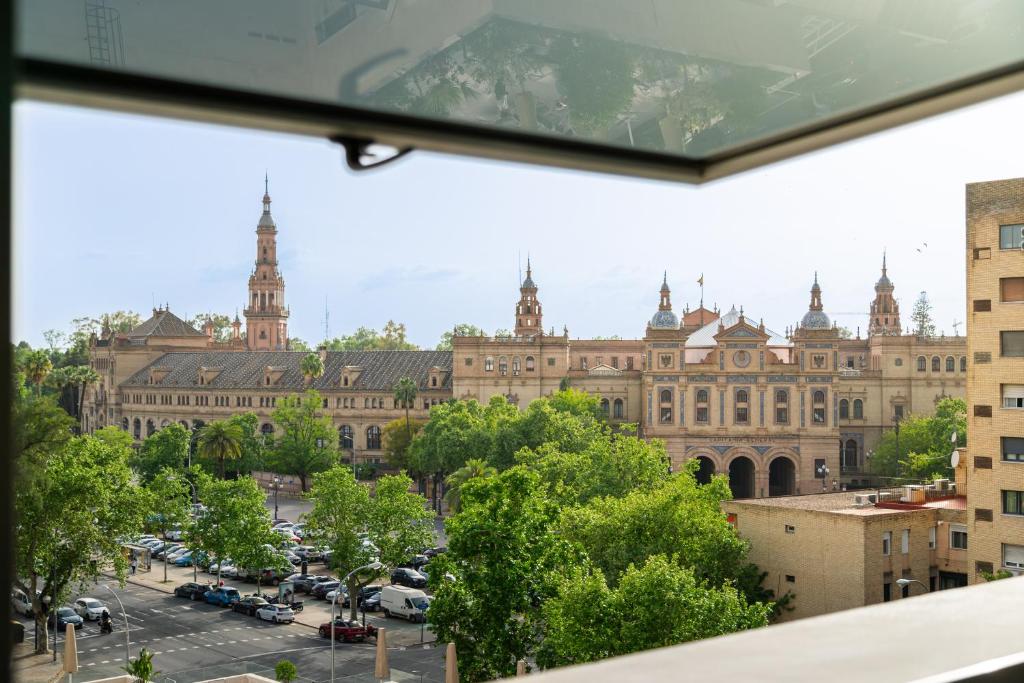 Vistas a Plaza de España y Parking Gratuito