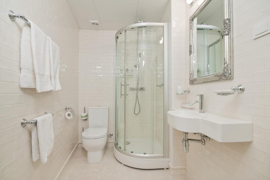 Koupelna v ubytování Hestia Hotel Draugi