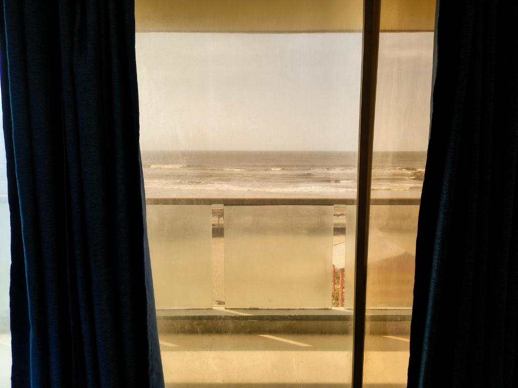 Beachfront · Private Beach Apartamento en frente del mar - Appartement D'une Chambre