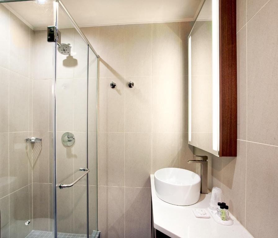 Koupelna v ubytování Porter Square Hotel