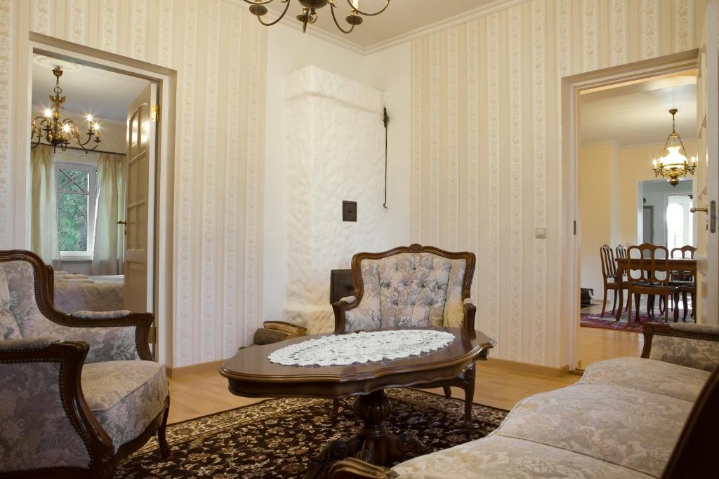 Posezení v ubytování Posti Hostel