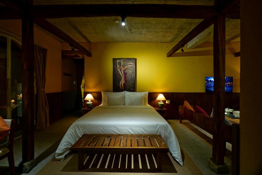 Suite Có Giường Cỡ King Và Bồn Tắm Spa