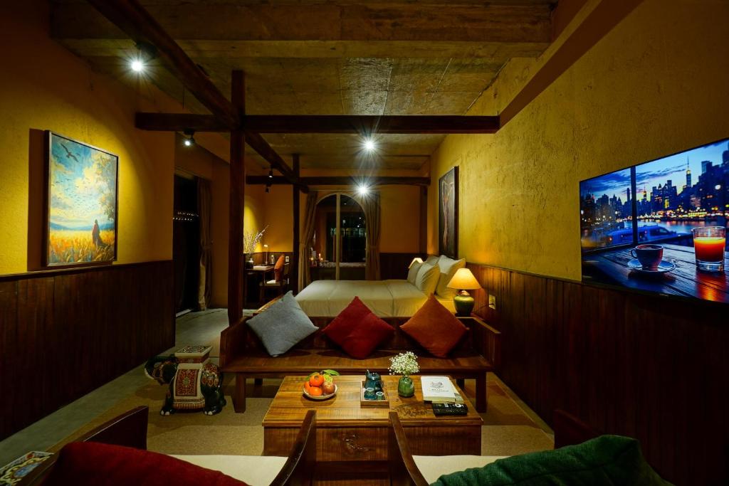 Suite Có Giường Cỡ King Và Bồn Tắm Spa