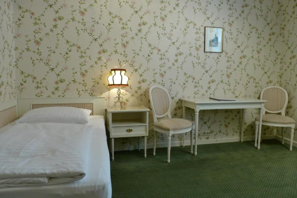 Hotel Hohenstauffen - Resim 39