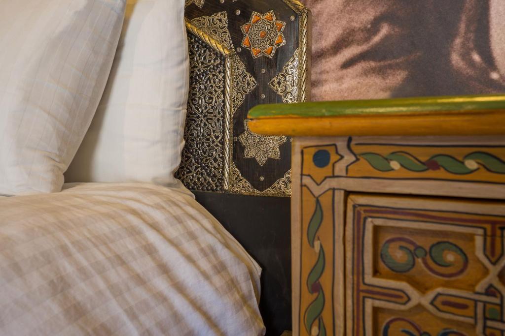 Chapel 5 Boutique Suites B&B - 15