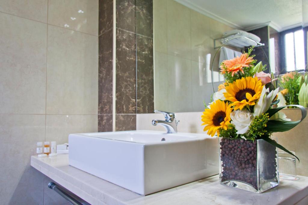 Golden Sun Hotel - Resim 19