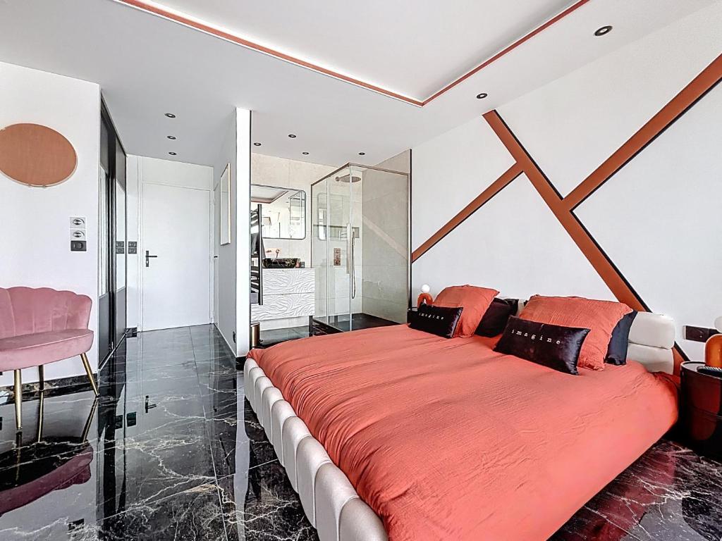 Studio luxe L'Aphrodite C49 avec terrasse vue mer au village naturiste Héliopolis