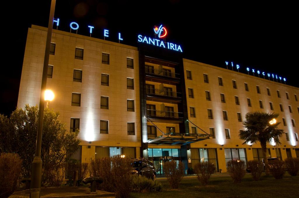 صورة لـ VIP Executive Santa Iria Hotel في سانته اريه ده ازويه