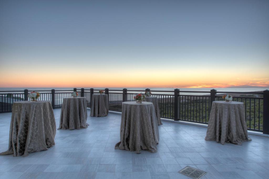Henderson Beach Resortにあるバルコニーまたはテラス