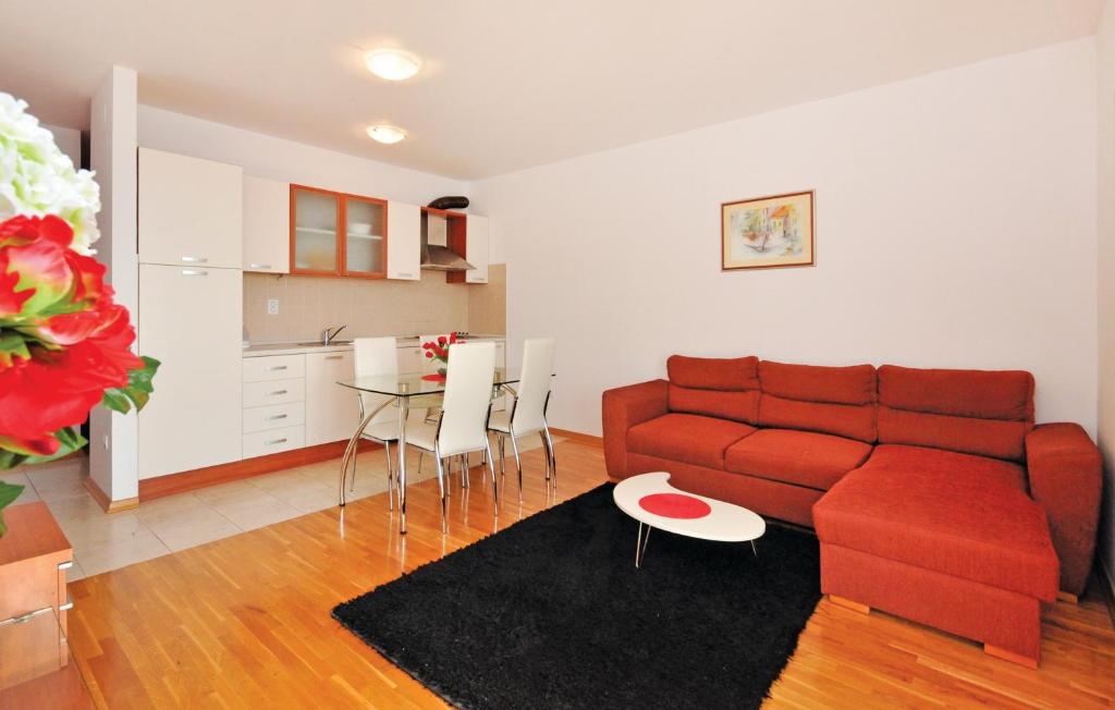 Kuchyňa alebo kuchynka v ubytovaní Apartments Beverly