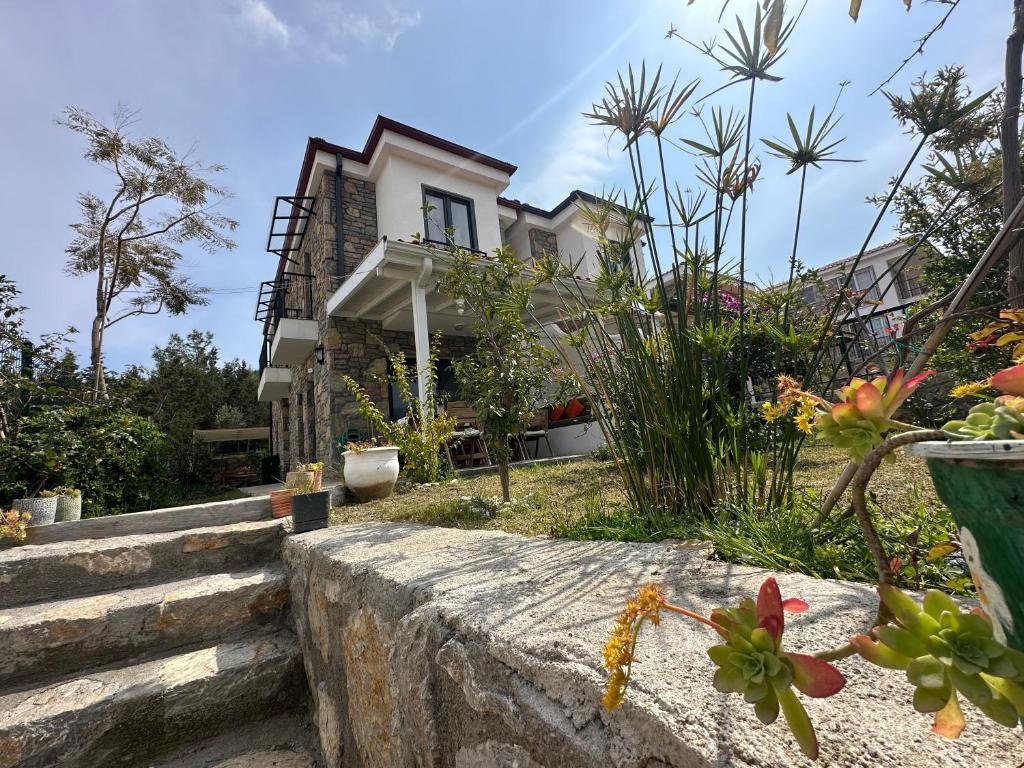 En have udenfor Villa Carian Trail evdatca - Datca Kargi Bay, Close to Beach