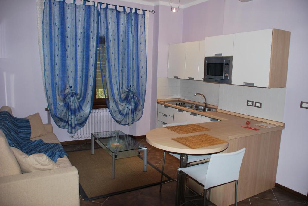 Kuchyň nebo kuchyňský kout v ubytování Residence Corona Grossa