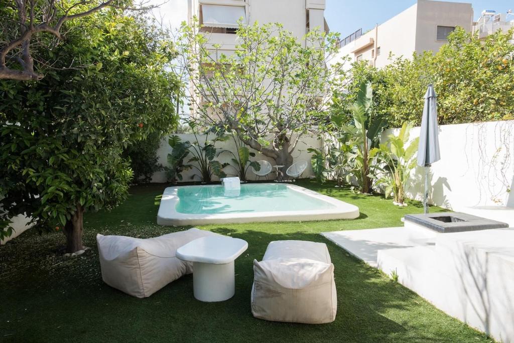 Island Bliss Villa with Private pool & garden