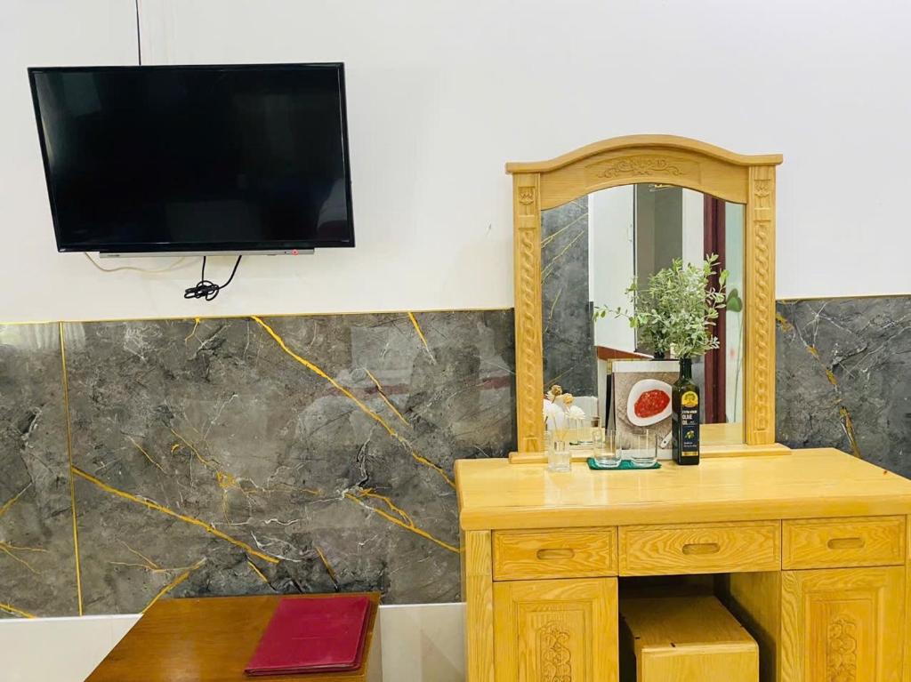 NGỌC HƯNG HOTEL - Camera Deluxe