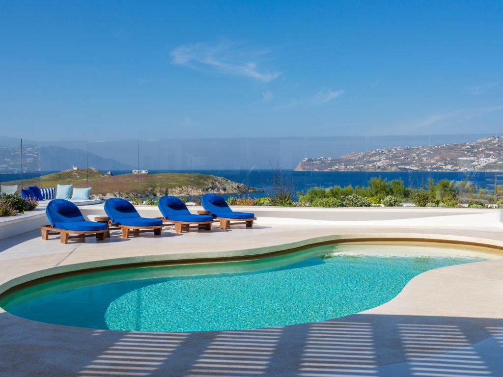 Villa Kiya - Beachfront Villa with Mykonos Town and Sunset Views