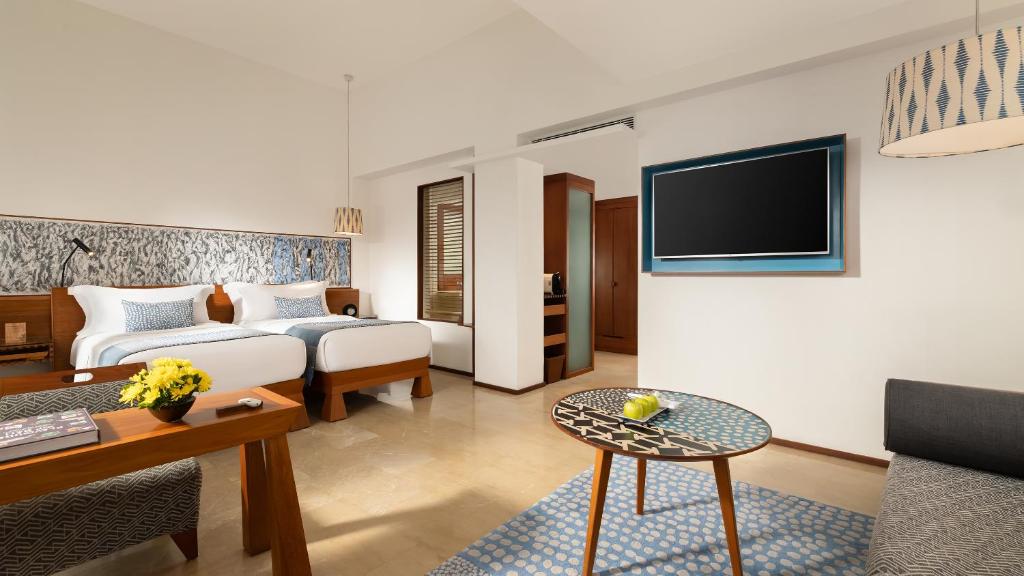 Maya Ubud Resort & Spa - 