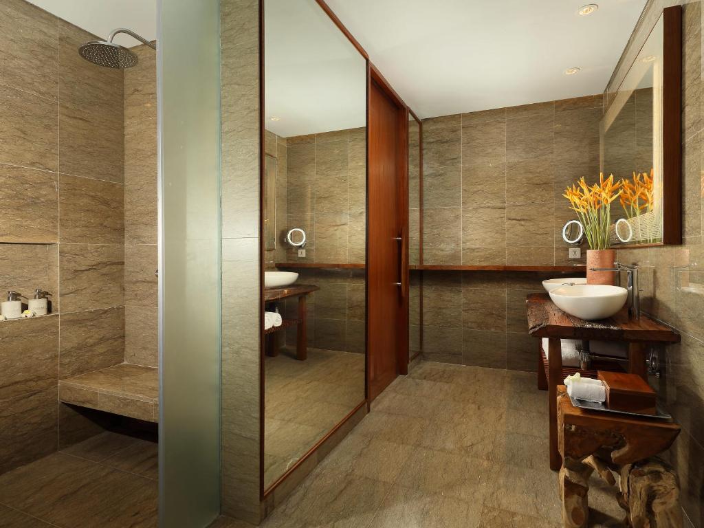 Maya Ubud Resort & Spa - Photo 3