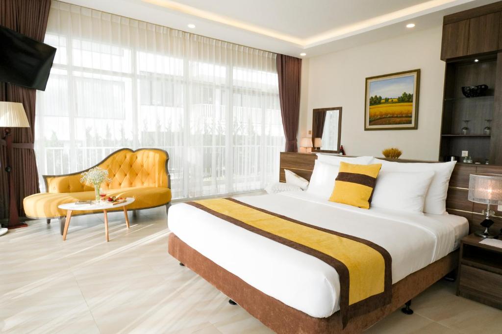 Suite Nhìn Ra Hồ