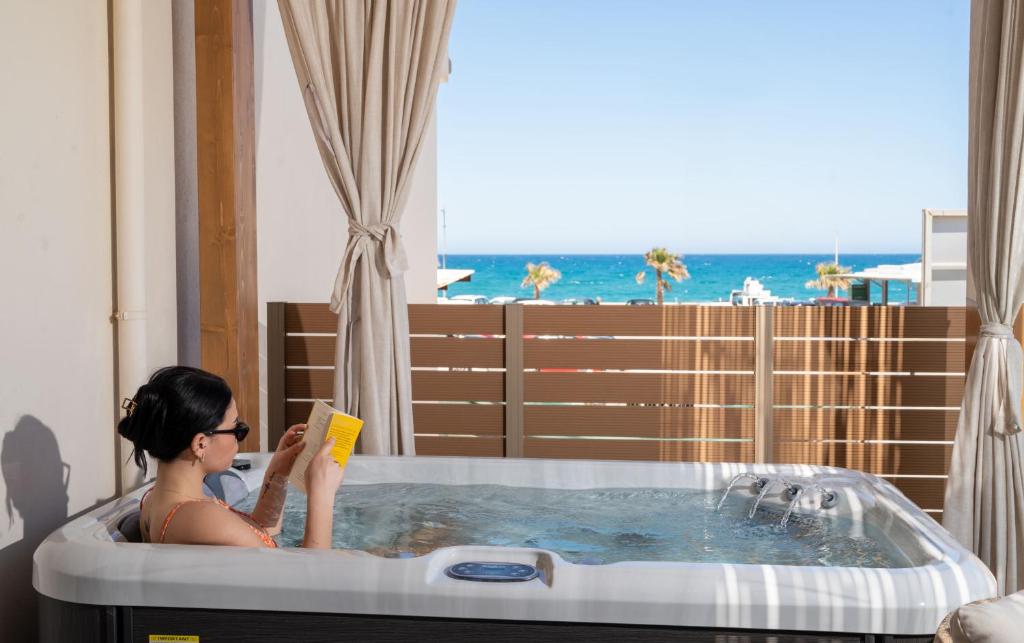 Premium Seaview Suites with Jacuzzi & Private Parking