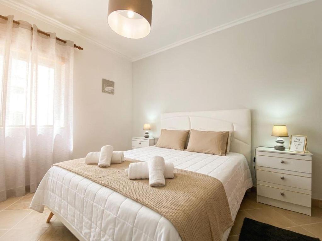 Apartamento T1 Carvoeiro c/piscina e a 300m Praia