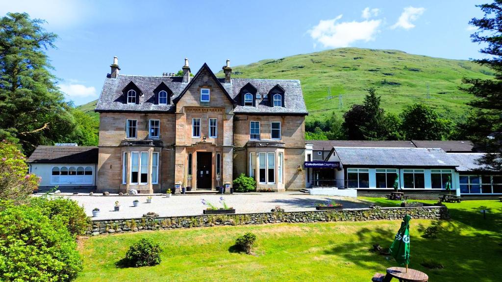 The Caledonian Claymore Hotel - Housity